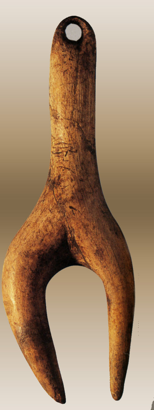 Stylised sculptures of women
